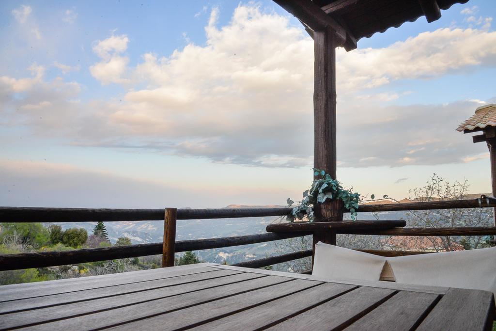 Vathyskia Guesthouse Kato Sinikia Trikalon Rum bild