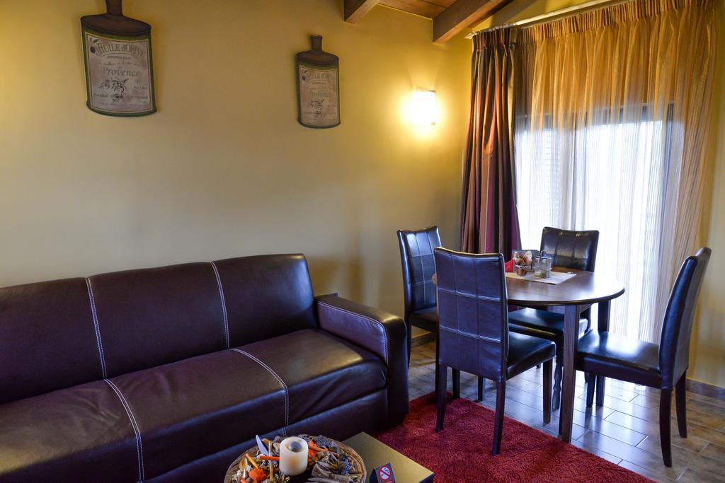 Vathyskia Guesthouse Kato Sinikia Trikalon Exteriör bild