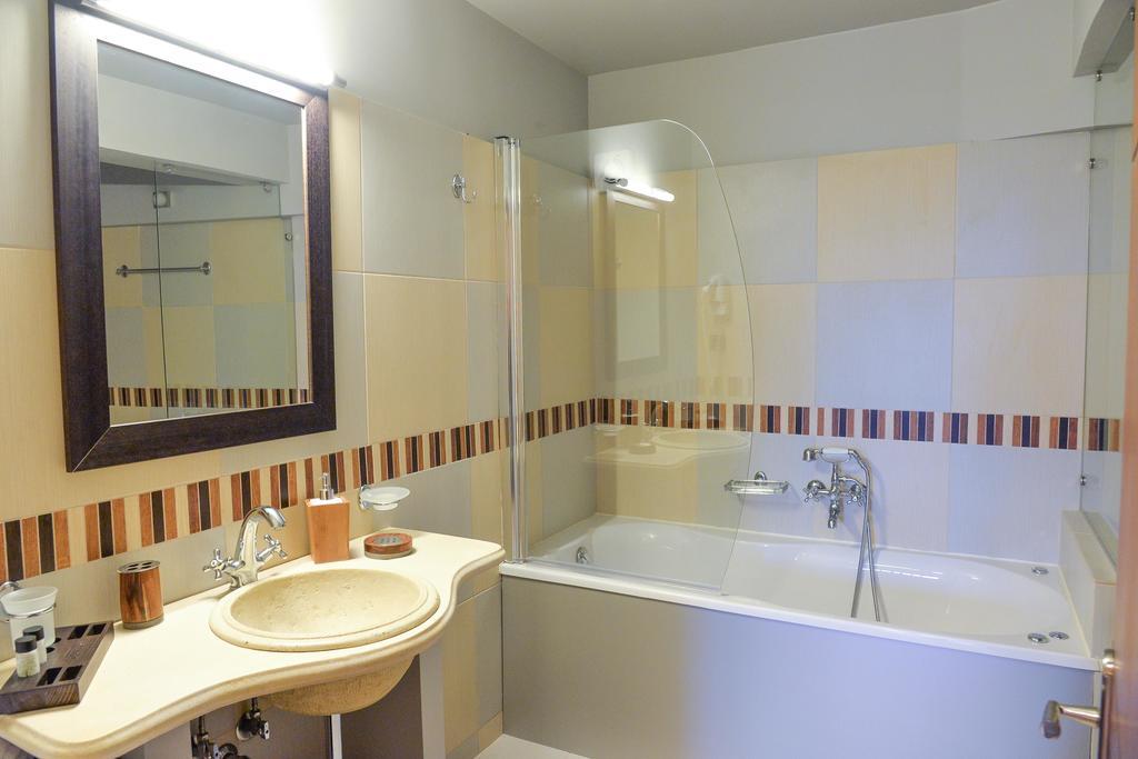 Vathyskia Guesthouse Kato Sinikia Trikalon Rum bild